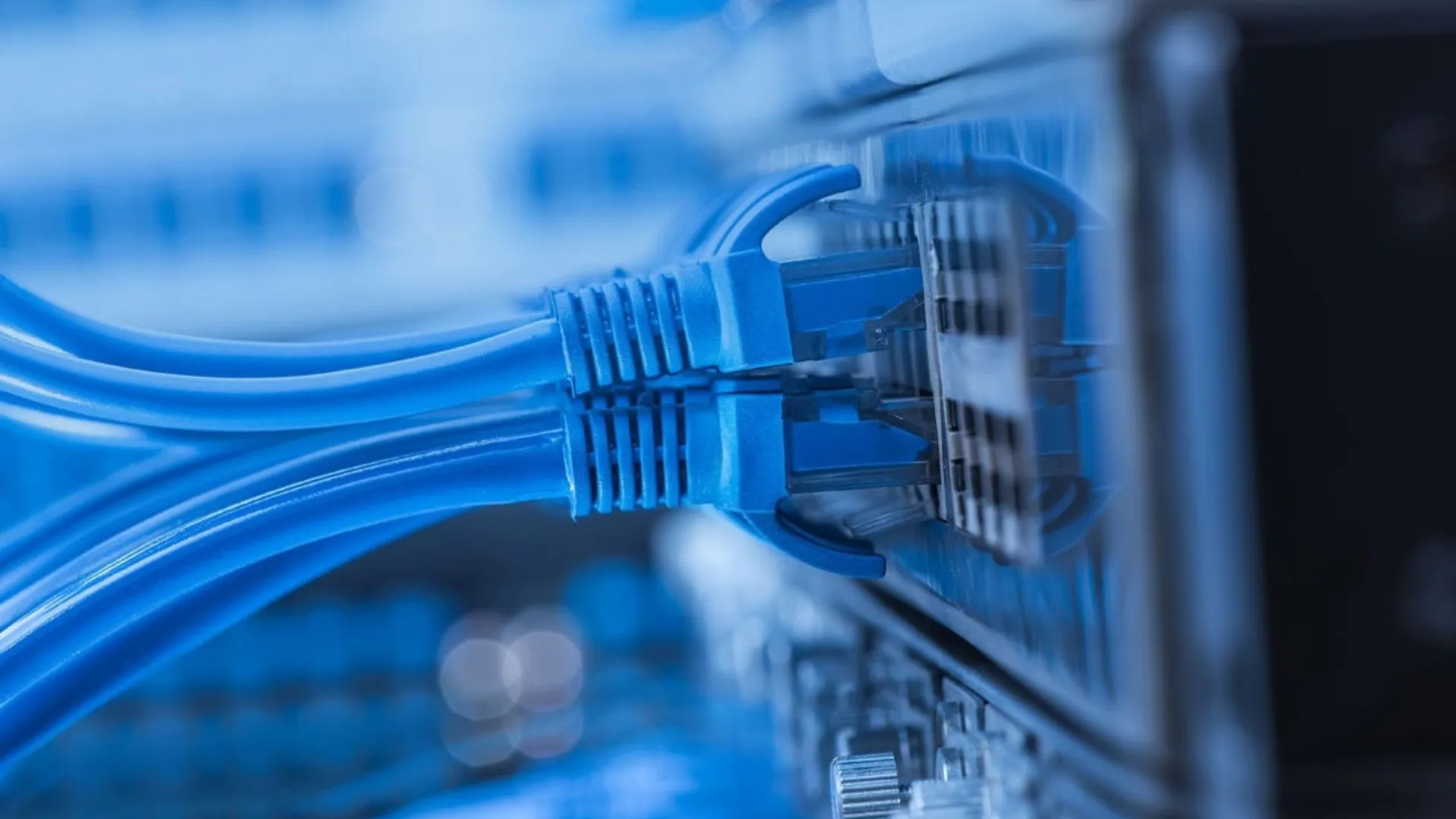 IT helpdesk technician providing technical support — KMCS IT LLC Dallas Texas